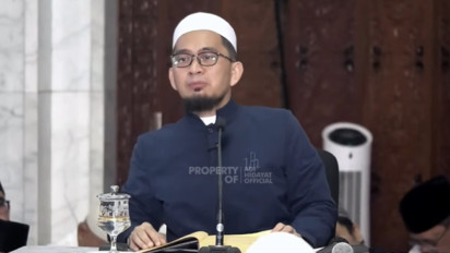 Masih Suka Pakai Sayyidina saat Shalawat Nabi dalam Shalat? Ternyata Kata Ustaz Adi Hidayat Itu Hukumnya...