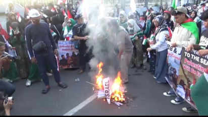 Ratusan Massa Turun ke Jalan Kecam Pembunuhan Terhadap Pemimpin Hamas Syahid Ismail Haniyah