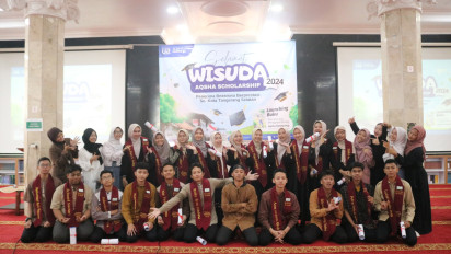 Puluhan Siswa di Kota Tangsel Penerima Beasiswa Aqsha Scholarship Diwisuda
