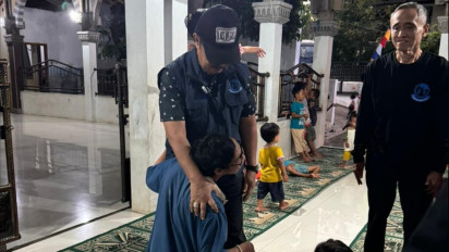 MA Peduli Beri Bantuan Sembako dan Uang Tunai ke Panti Asuhan Manarul Mabrur