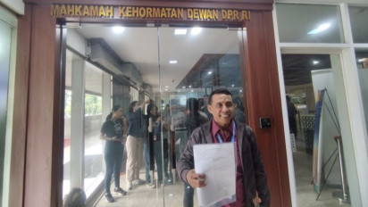 Diduga Ajak Istri di Timwas Haji, Cak Imin Dilaporkan ke MKD DPR