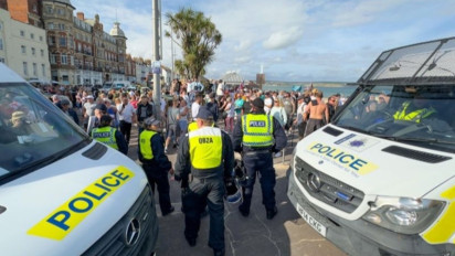 Inggris Darurat Kerusuhan, Kekerasan Terburuk Muncul Buntut Aksi Protes Anti-Imigran Termasuk Muslim