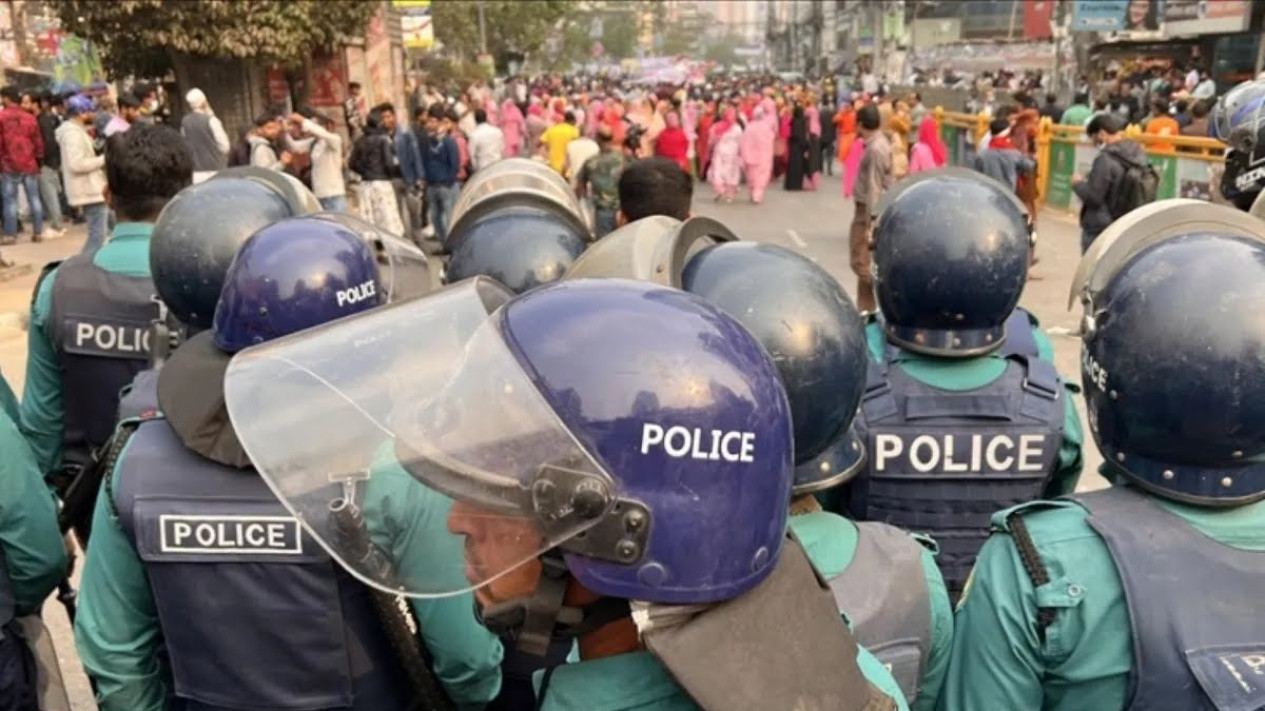 Bangladesh Berkecamuk, Mahasiswa Tolak Pemerintahan Dibawah Militer
            - galeri foto