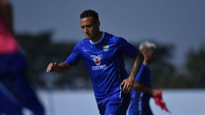 Bojan Hodak Singgung Mailson Lima usai Persib Bandung Hajar Persik Kediri 2-0 di Liga 1 2024-2025