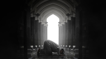 Simak 4 Keistimewaan Tahajud yang Tidak Didapatkan di Shalat Lain, Kata Ustaz Adi Hidayat Nabi Muhammad SAW Mengerjakan Sebanyak...