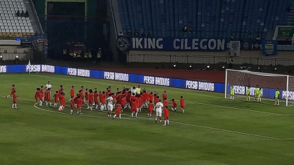 Stadion Si Jalak Harupat Kembali Gelar Fun Match Legenda Persib Bandung Hadapi 79 Anak-anak SSB Jelang Laga Perdana Liga 1