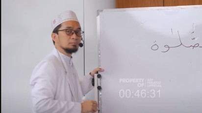 Memangnya Ada Adzan Sebelum Menguburkan Orang yang Meninggal? Ternyata Kata Ustaz Adi Hidayat Itu...