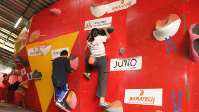 Ratusan Siswa Pecinta Alam di Jakarta Mengikuti Coaching Clinic Panjat Tebing Tricora