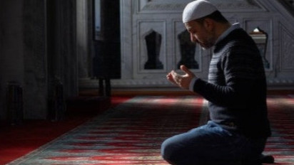 Pusing dengan Lilitan Utang? Silakan Amalkan Doa Berikut Ini