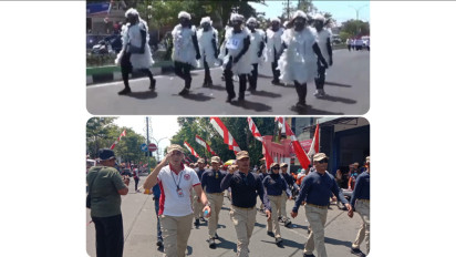 Lomba Gerak Jalan Peringati HUT RI Ke-79, Peserta Kenakan Kostum Unik, Pj Bupati Bangkalan Turun ke Jalan