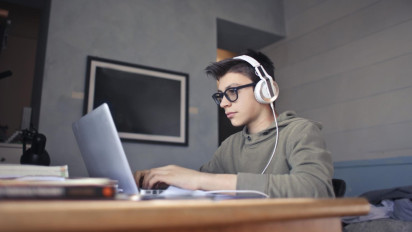 Cocok Banget Buat Aktivitas Hingga Bermain Game! Ini Pilihan Headset Murah dengan Kualitas Terbaik, Harga Mulai dari Rp 50 Ribuan Aja