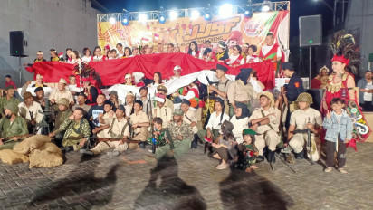 Peringati HUT RI, Warga Kota Malang Gelar Teatrikal Bumi Hangus Malang