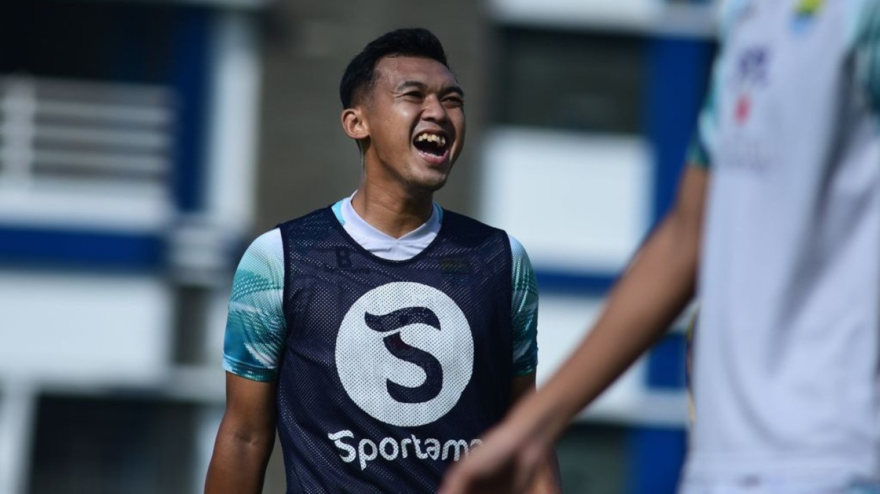 Sempat Diperkenalkan Ketika Launching, Persib Justru Coret Pemain Ini
            - galeri foto