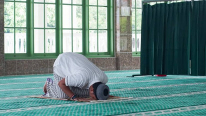 Di Umur Berapa Anda Baru Tahu Hal ini? Syekh Ali Jaber Bilang Waktu Shalat Dhuha Paling Bagus Ternyata Pada Pukul...