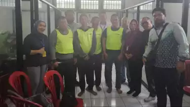 Tujuh terpidana kasus Vina bersama pengacara