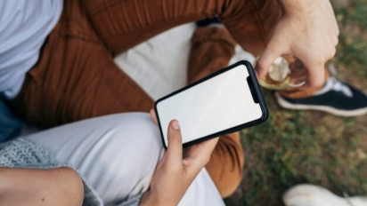 Hanya karena Film Dewasa, Armor Lakukan KDRT ke Cut Intan Nabila, Ingatkan Pesan Ustaz Adi Hidayat Pornografi Lebih Merusak dari....