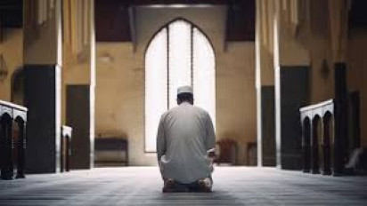 Tafsir Surah An-Nisa Ayat 80, Ajaran Islam untuk Mentaati Allah SWT dan Ikuti Anjuran Rasulullah SAW