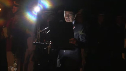 Presiden Jokowi Pimpin Upacara Apel Kehormatan dan Renungan Suci di IKN