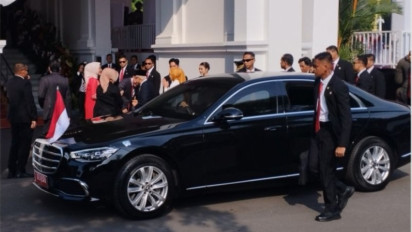 Penurunan Bendera Merah Putih, Wapres Ma'ruf Amin dan Gibran Kembali ke Istana Merdeka Jakarta
