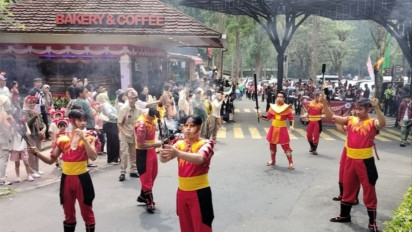 HUT RI Ke-79, Taman Safari Bogor Gelar Parade Budaya dan Satwa