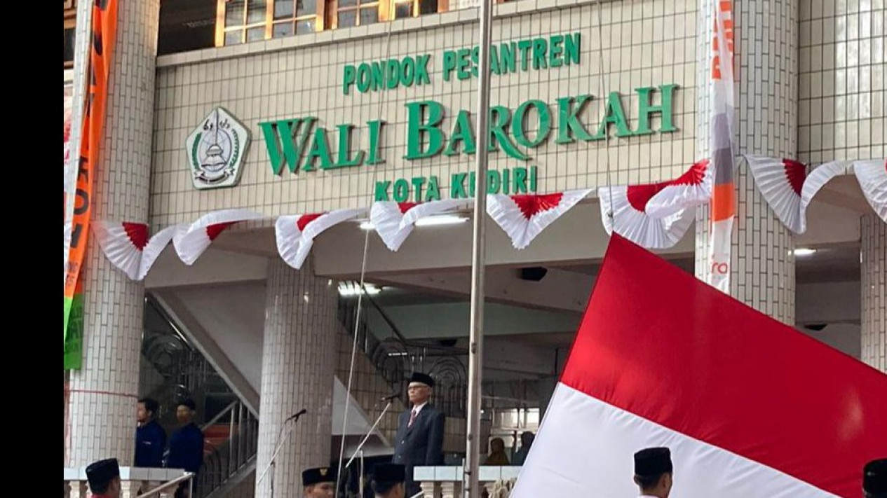 Ketum DPP LDII: Umat Islam Bersyukur Indonesia Merdeka dan Memiliki Pancasila
            - galeri foto