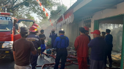 Diduga Korsleting Listrik, Hotel di Cepu Blora Terbakar
