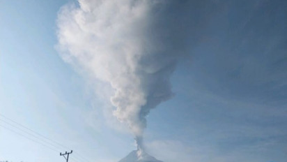 Ada Bahaya Akibat Erupsi Gunung Lewotobi, Bandara di NTT Tutup Sementara