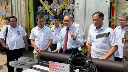 Zulhas Musnahkan Barang Tak Sesuai Tata Niaga Impor Senilai Rp20 Miliar, Ada Mesin Bor Hingga Presto Elektrik