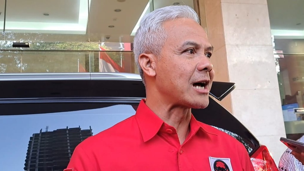 Ramai Isu Ridwan Kamil-Suwono Lawan Kotak Kosong, Ganjar: Kebaca Rakyat Jakarta
            - galeri foto