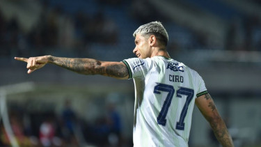 Bobotoh Geruduk Akun Instagram Resmi Persib Bandung, Minta Kontrak Ciro Alves Diperpanjang