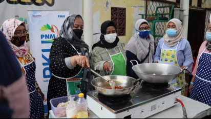 Guru Besar Unsoed Ungkap Langkah Jitu Hindarkan Semua Warga Indonesia dari Bahaya Bank Emok
