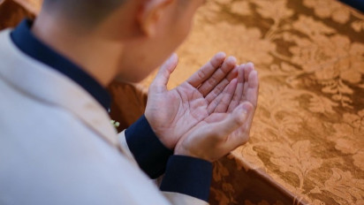 Doa Mohon Perlindungan dari Selingkuh