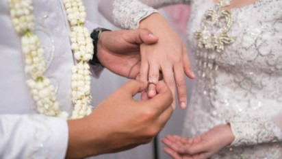 Setan Terhebat Adalah yang Berhasil Bikin Suami Istri Cerai