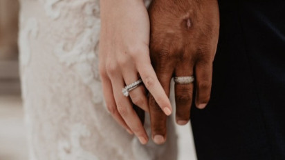 Rumah Tangga Arhan dan Zize Diterpa Isu Selingkuh, Ini Ayat Al-Qur’an Tentang Suami Istri yang Harus Diingat oleh Setiap Muslim