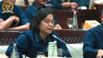 Detik-detik Sri Mulyani Sikut Thomas Djiwandono saat Rapat di DPR, Beri Sinyal Bakal Lanjutkan Jabatan: Saya Titipkan Wakil Saya
