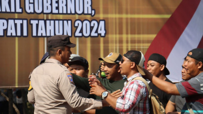 Adegan Ricuh Hingga Bentrok Saat Simulasi Pengamanan Pilkada Di Pemalang