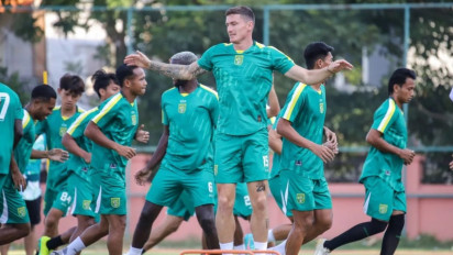 Debut di Liga 1, Eks Juara Eropa Ini Akui Senang Gabung Persebaya dan Jadi Tandem Bek Timnas Indonesia