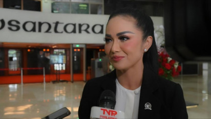 Rencana Revisi UU Pilkada oleh DPR RI Tuai Kontroversi, Gaji Fantastis DPR yang Diungkap Kris Dayanti Kembali Disorot