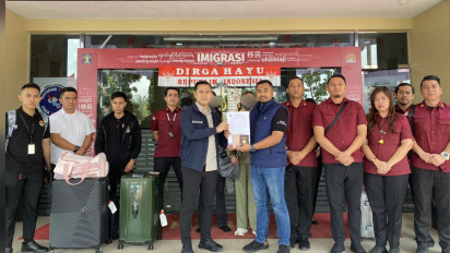 Imigrasi Batam Amankan Dua WNA Buronan Asal Filipina