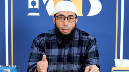 Jangan Pernah Datang Terlambat Saat Shalat Jumat! Dengarkan Khutbah Lalu Panjatkan Doa, Ustaz Khalid Basalamah: Waktu Mustajab dan Tidak Akan Ditolak