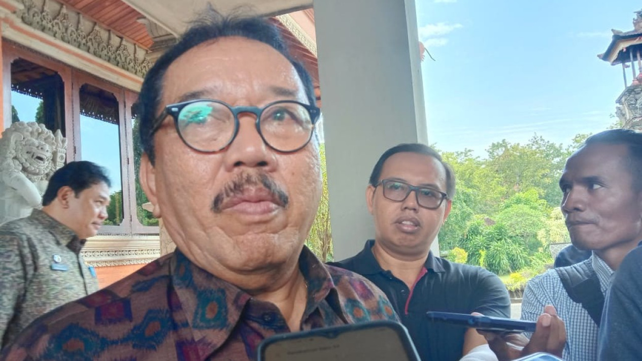 PDIP Usung Wayan Koster-Giri Prasta di Pilgub Bali 2024, Ini Ungkapan Hati Mantan Wagub Bali Cok Ace
            - galeri foto
