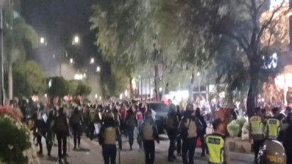 Berakhir Ricuh di Malam Hari, Polisi Tangkap 5 Mahasiswa yang Demo Tolak RUU Pilkada di Aceh