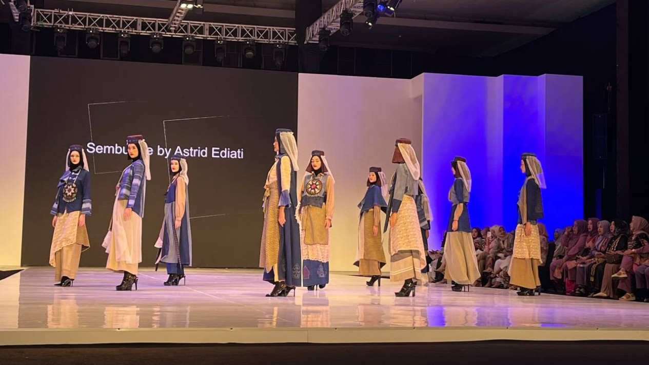 Didukung Danais, Jogja Fashion Week 2024 Ajang Wujudkan Yogyakarta Jadi Pusat Fesyen Dunia
            - galeri foto