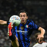 Bintang Veteran Inter Milan Laris Manis, 3 Klub Serie A Antre Tanda Tangan Bek Uzur Nerazzurri