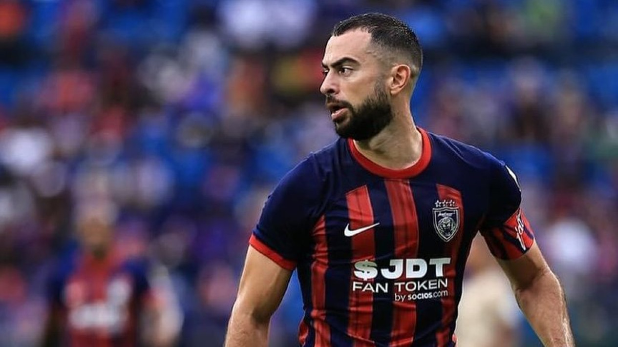 JDT Juara Piala FA, Jordi Amat Memperkukuh Status sebagai Pemain Indonesia Paling Sukses di Malaysia Mengalahkan Duo Legenda Persija
            - galeri foto