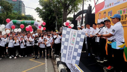 Ribuan Peserta Ikuti Jalan Santai Road to PON XXI 2024