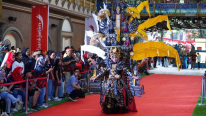 Puncak HUT Bank Jatim Ke-63 Berlangsung Meriah, Sukses Pecahkan Rekor MURI Hingga Salurkan Bantuan CSR ke Penyandang Disabilitas