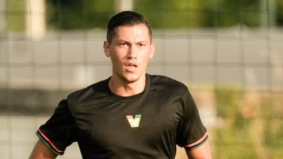 Pengakuan Jay Idzes tentang Perbedaan Bermain Mees Hilgers dan Rizky Ridho, hingga Justin Hubner dapat Ancaman Pembunuhan