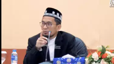 Ustaz Adi Hidayat