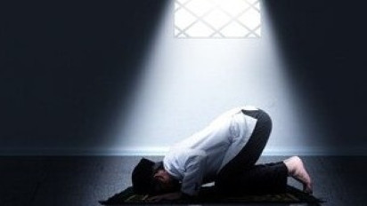 Jangan Sepelekan! Ustaz Adi Hidayat Ingatkan Surah Al Fatihah Harus Dibaca Benar saat Shalat, Jika Mau Doa Dikabulkan